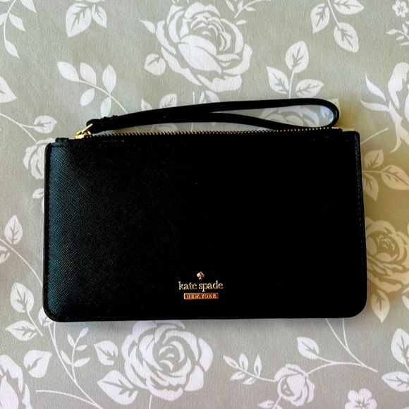 Kate Spade Wristlet - Picture 1 of 3